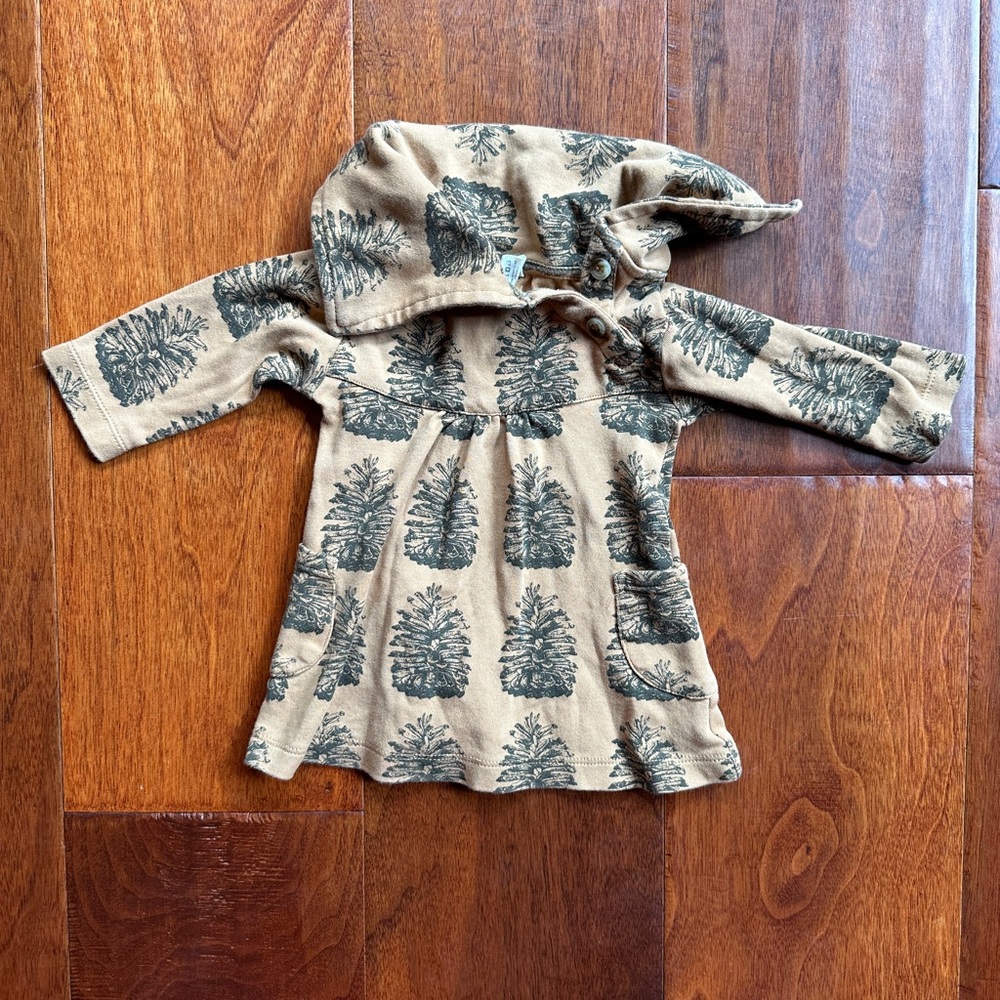 Kate Quinn dress